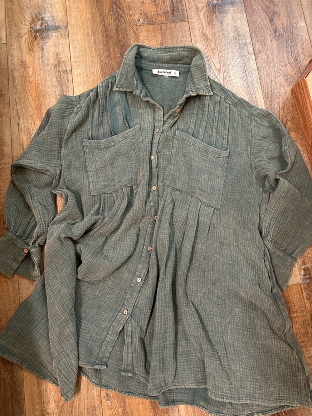 THREE BIRD NEST  Casual Button-Down Shirt - Dress green Comfy Oversize